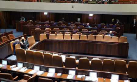  اقتراح قانون ينظم عمل المساعدات في المؤسسات التربوية